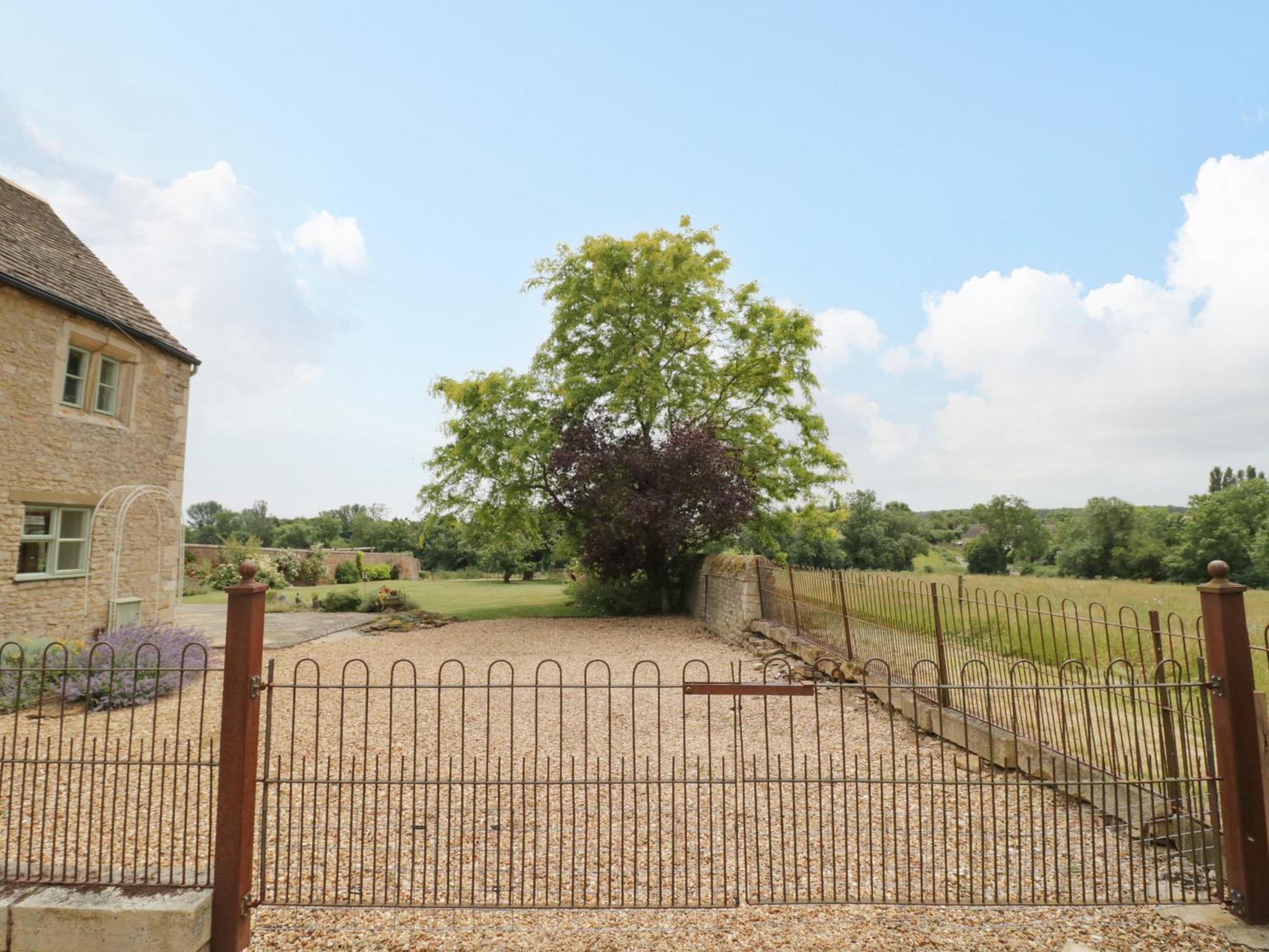 Glapthorn Manor Villa Peterborough Buitenkant foto